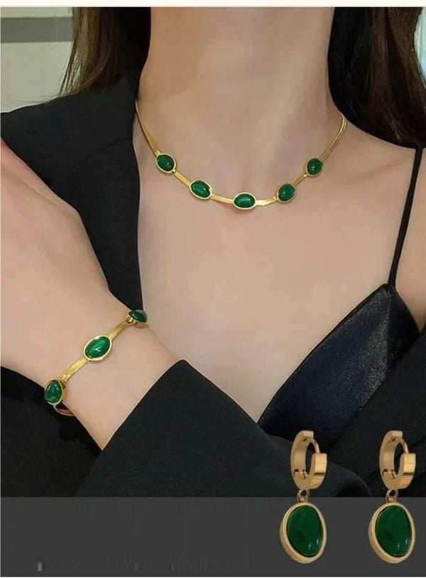 💎 Golden Elegance Necklace & Bracelet