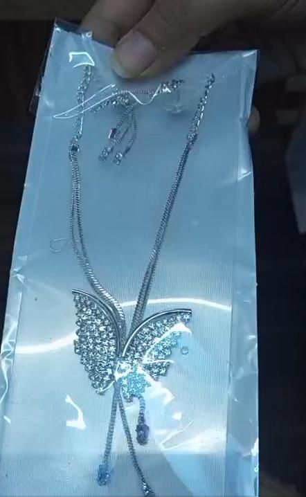 🦋 ShimmerWing Butterfly Necklace Set